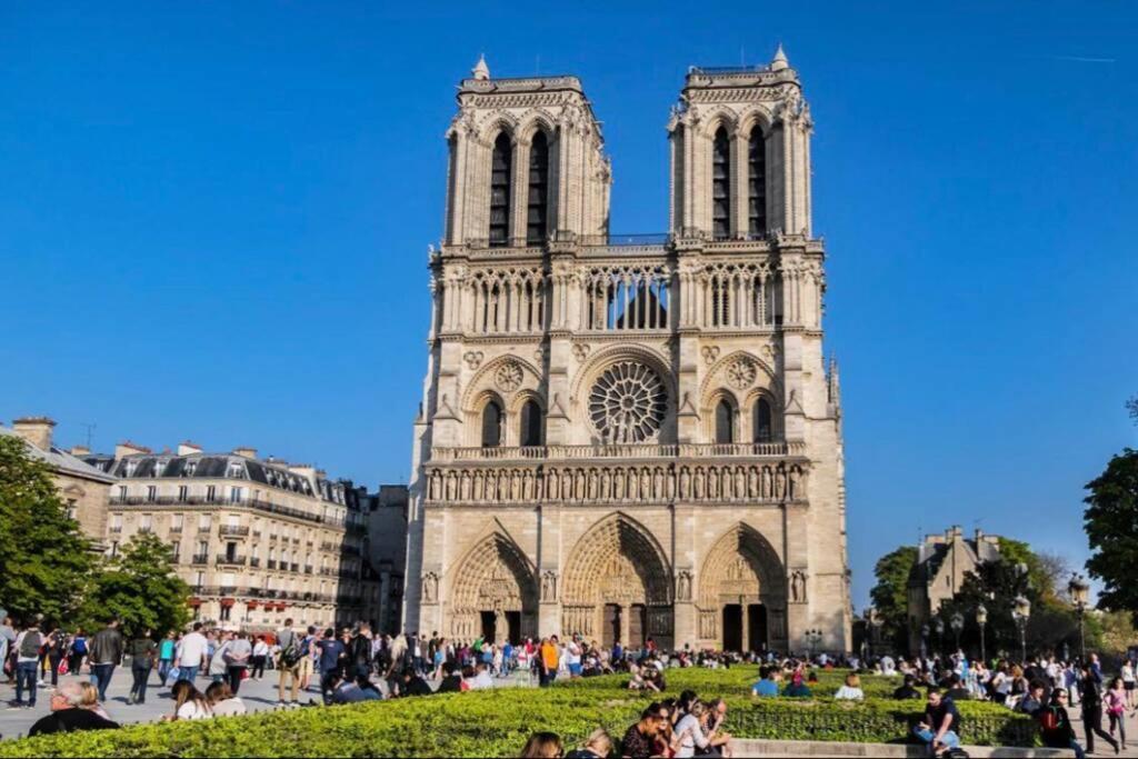 Suite Luxury Republique パリ エクステリア 写真